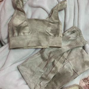 Free people movement set. Good karma leggings